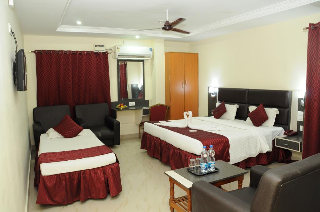 Vihas Inn Tirupati Buitenkant foto